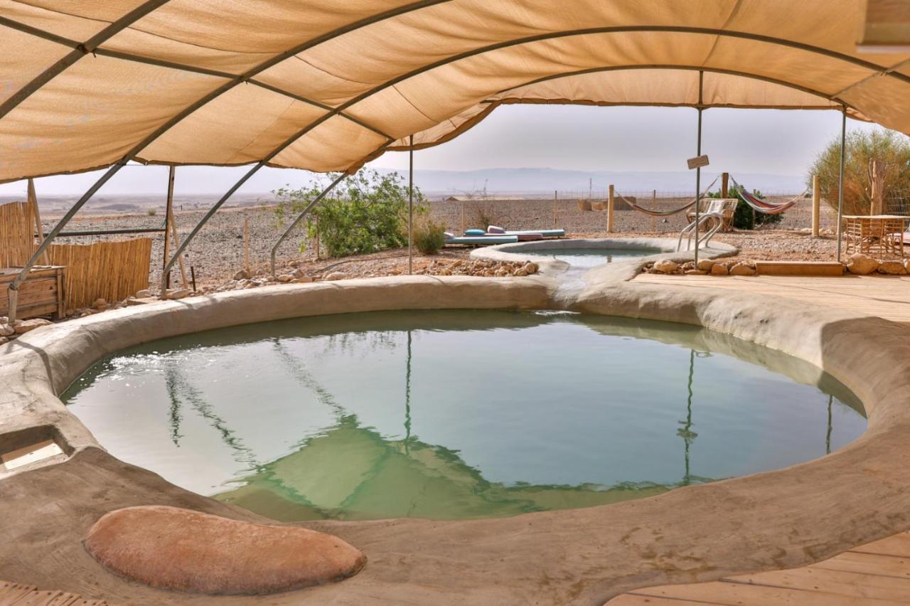 Tzukim Desert Days Mud Cabin'S Resort מראה חיצוני תמונה