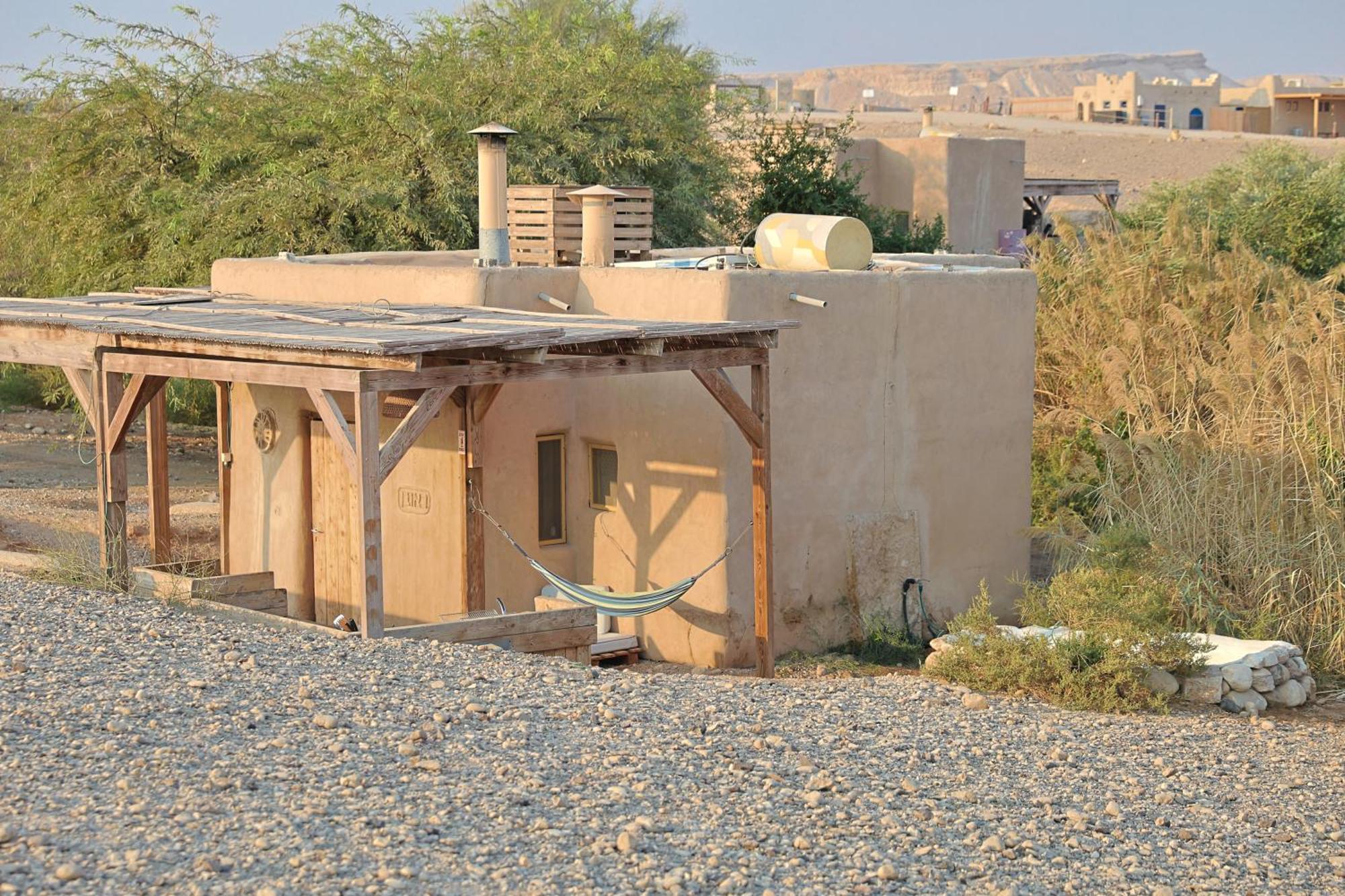 Tzukim Desert Days Mud Cabin'S Resort מראה חיצוני תמונה